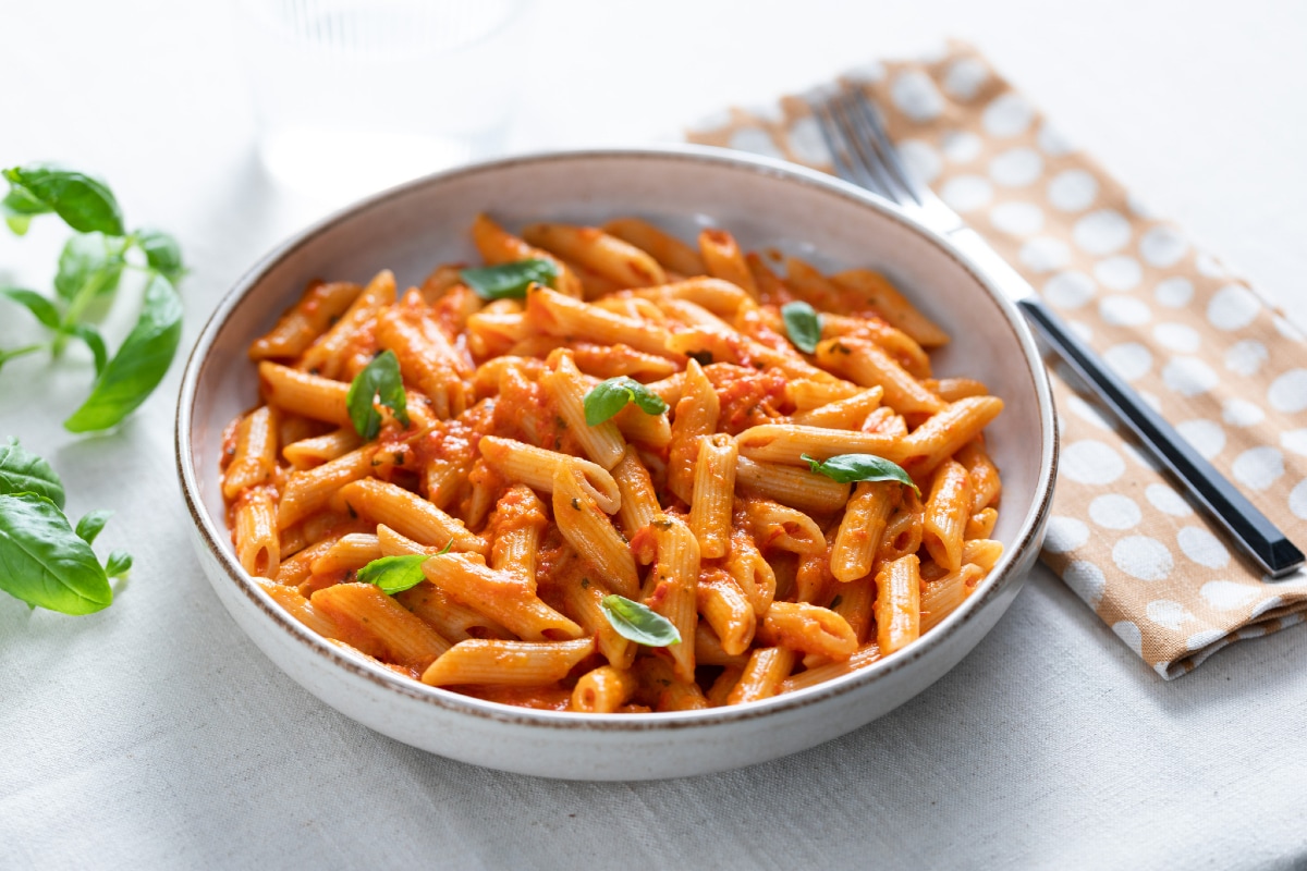 Pasta con crema de pimientos