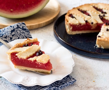 Tarta con gelatina de sandía