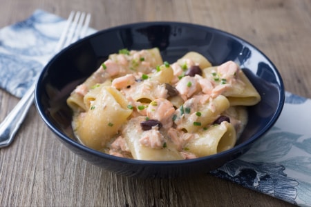 Paccheri con salmón