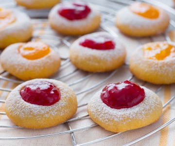 Galletitas de mantequilla con mermelada