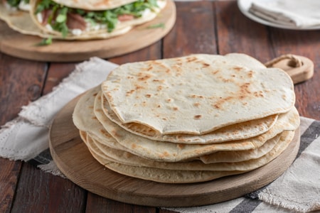 Piadina romagnola casera