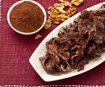 Tallarines de cacao, nueces y gorgonzola