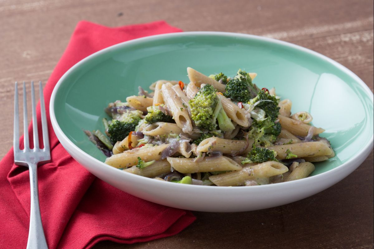 Pasta con sardinas y brócoli